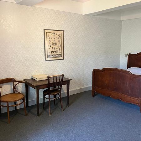 Saint-Laurent-du-Pape Domaine De L'Amiral Bed & Breakfast エクステリア 写真