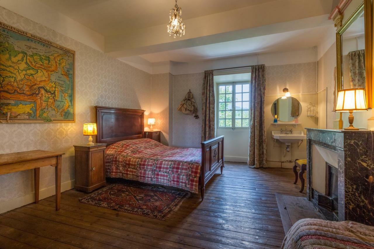 Saint-Laurent-du-Pape Domaine De L'Amiral Bed & Breakfast エクステリア 写真