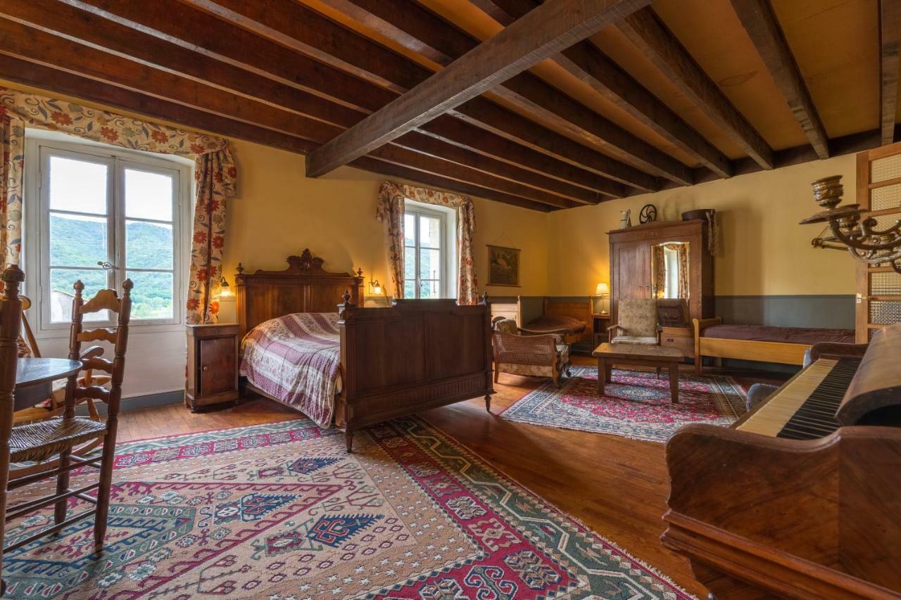 Saint-Laurent-du-Pape Domaine De L'Amiral Bed & Breakfast エクステリア 写真